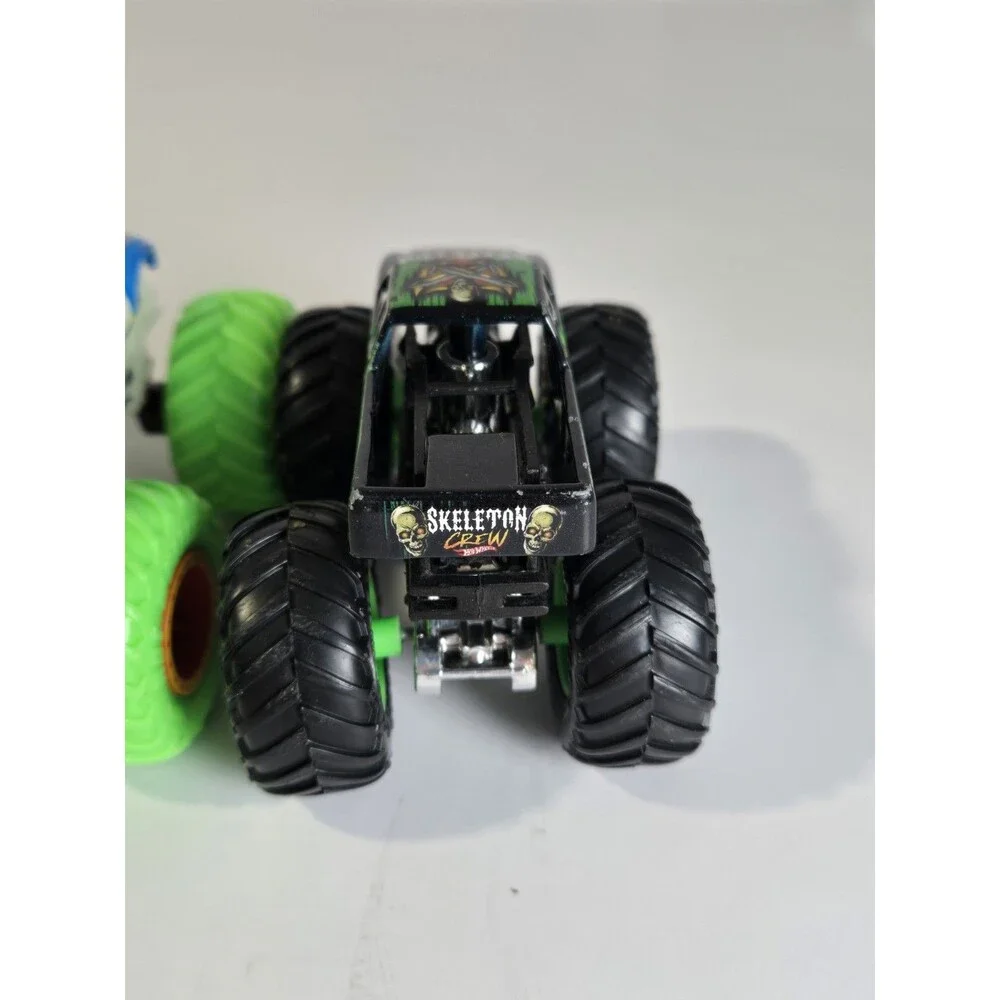 Hot Wheels Monster Trucks Lot 5 1:64 El Toro Loco Skeleton Crew Hooligan